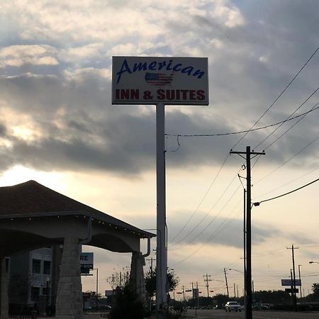 American Inn And Suites Victoria Exterior photo